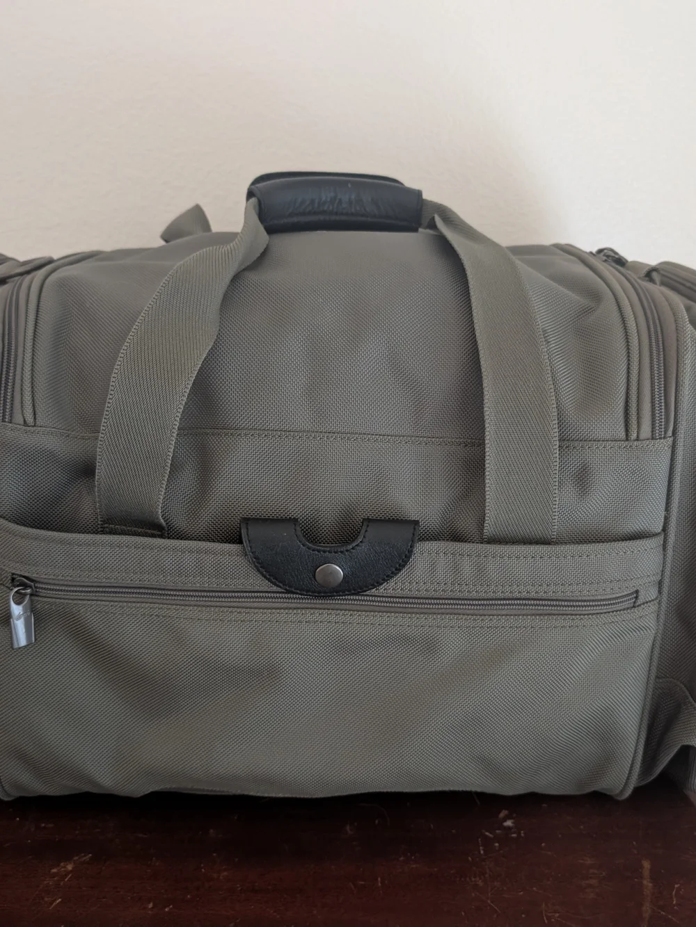 Vintage Lark Ballistic Nylon Duffle Bag Olive Green Red Stripe Weekender Luggage